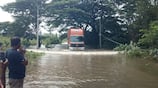 Karnataka Simsha river floods! - Flooded villages!