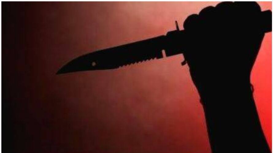 hotel owner was stabbed and injured by giving free soup along with lunch bkg hotel owner was stabbed and injured by giving free soup along with lunch bkg