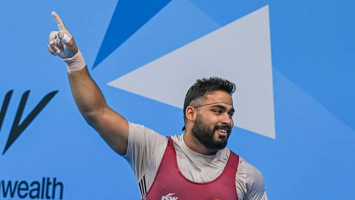 Commonwealth Games 2022 weightlifter vikas thakur love story girlfriend family medal mda Commonwealth Games 2022 weightlifter vikas thakur love story girlfriend family medal mda