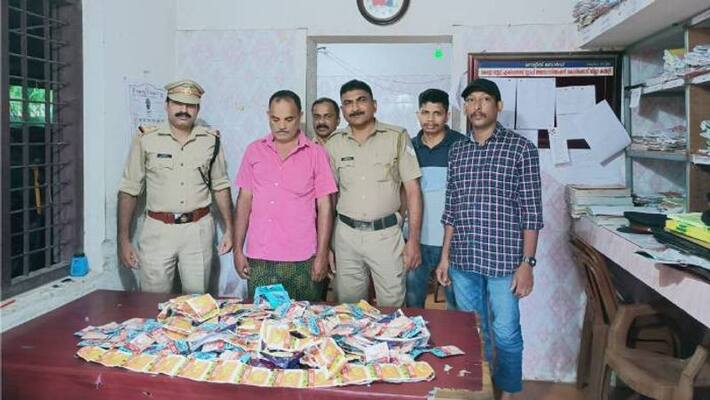 five kg tobacco products seized from a man in Kozhikode five kg tobacco products seized from a man in Kozhikode