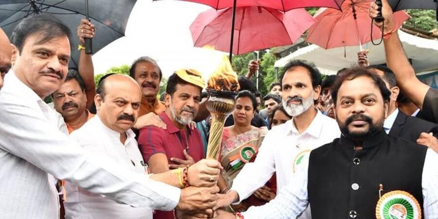 Kannada News Live updates Flower show in lalbaugh and Varamahalakshmi festival 