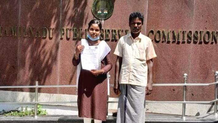 Pudukkottai girl Pavania wins Group 1 examination she is become a dsp Pudukkottai girl Pavania wins Group 1 examination she is become a dsp