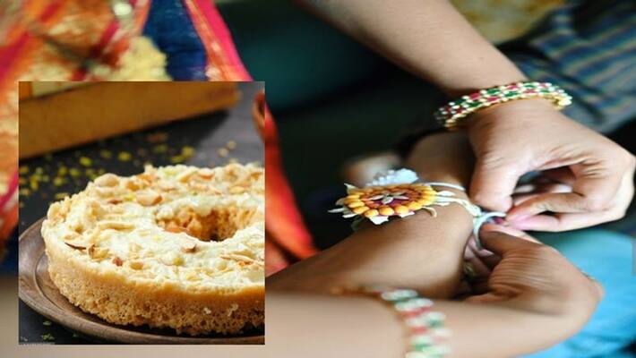 Agra sweet shop sales 1kg ghevar at the cost of 25000 garnished with 24 carats of gold Agra sweet shop sales 1kg ghevar at the cost of 25000 garnished with 24 carats of gold