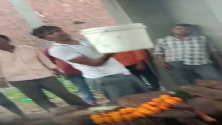 UP News Even after death there is no peace in the grave the dead in UP are also victims of the system negligence UP News Even after death there is no peace in the grave the dead in UP are also victims of the system negligence