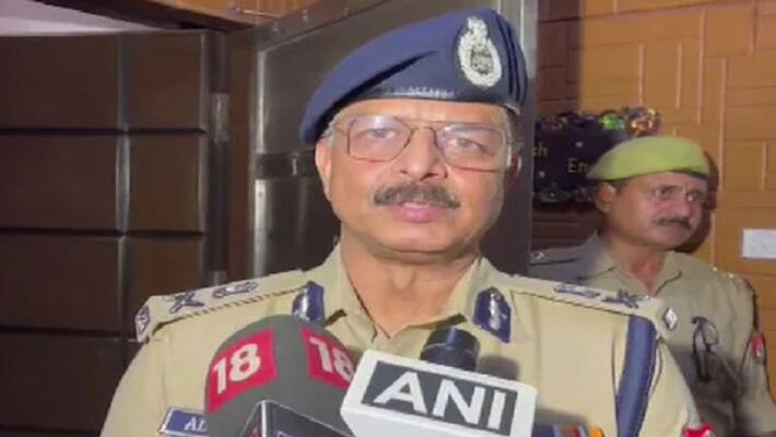 shrikant tyagi supporters entered in grand omex society police commissioner says action under gangester act shrikant tyagi supporters entered in grand omex society police commissioner says action under gangester act