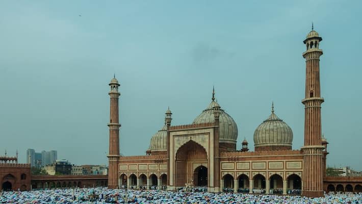 10 Largest Mosques In India 10 Largest Mosques In India