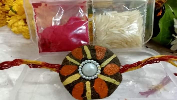60000 Cow Dung Rakhis Made in Jaipur to Be Exported to America & Mauritius bpsb 60000 Cow Dung Rakhis Made in Jaipur to Be Exported to America & Mauritius bpsb