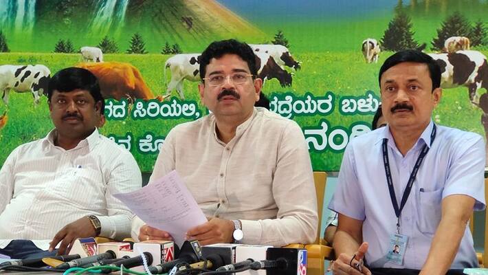 Shimul Hikes Rs 1 to Farmers Milk Per Letter rbj Shimul Hikes Rs 1 to Farmers Milk Per Letter rbj