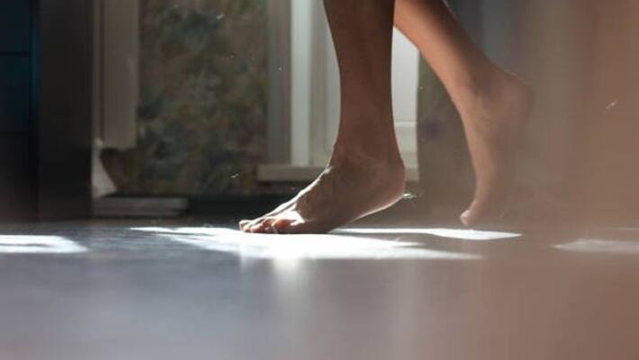 Health Tips Why you should not walk bare feet in your house bpsb Health Tips Why you should not walk bare feet in your house bpsb