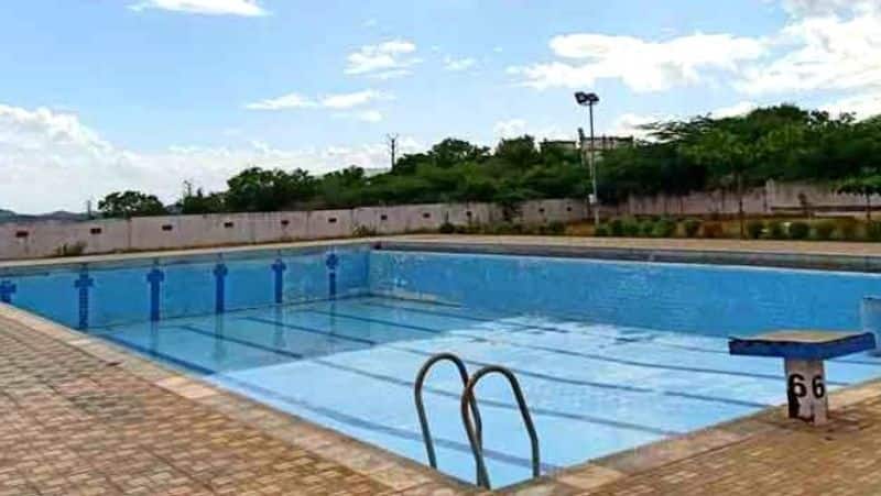 School girl died in the swimming pool in front of her mother at ambattur