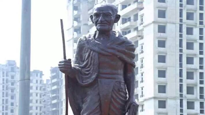 Mahatma Gandhi statue vandalized in New York.. This is the second incident in two weeks.. Mahatma Gandhi statue vandalized in New York.. This is the second incident in two weeks..
