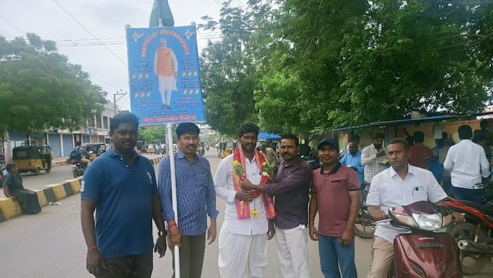 India at 75 Patthipati Narahari from Andhra pradesh Started Yatra to wish Narendra Modi on his birthday in New Delhi mda India at 75 Patthipati Narahari from Andhra pradesh Started Yatra to wish Narendra Modi on his birthday in New Delhi mda