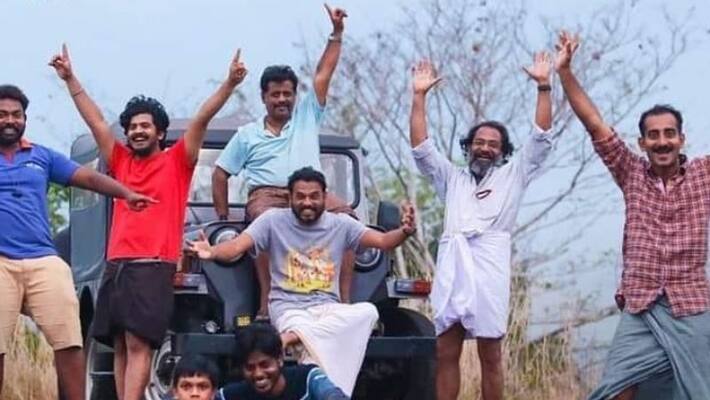 Mind il Pint Ithu Video Song Sree Dhanya Catering Service jeo baby Mind il Pint Ithu Video Song Sree Dhanya Catering Service jeo baby
