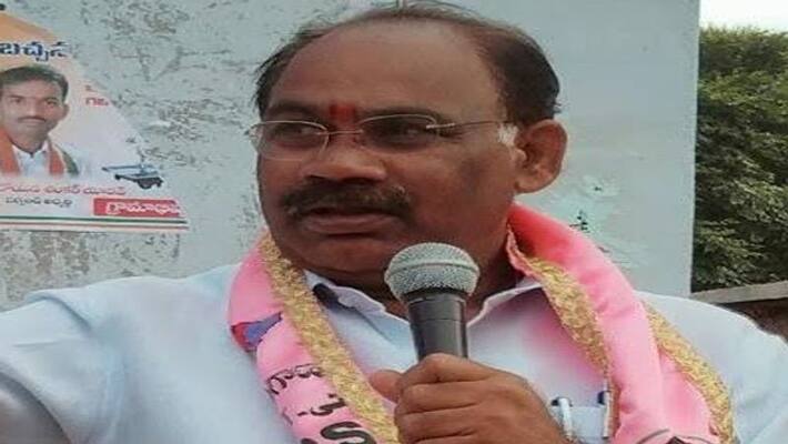 Former MLA Koosukuntla Prabhakar Reddy as TRS candidate in Munugode Bypoll 2022 Former MLA Koosukuntla Prabhakar Reddy as TRS candidate in Munugode Bypoll 2022