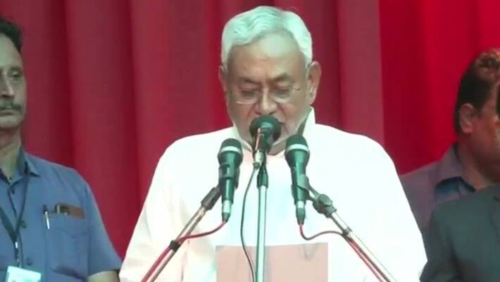 Nitish Kumar takes oath as bihar chief minister for 8th time Nitish Kumar takes oath as bihar chief minister for 8th time