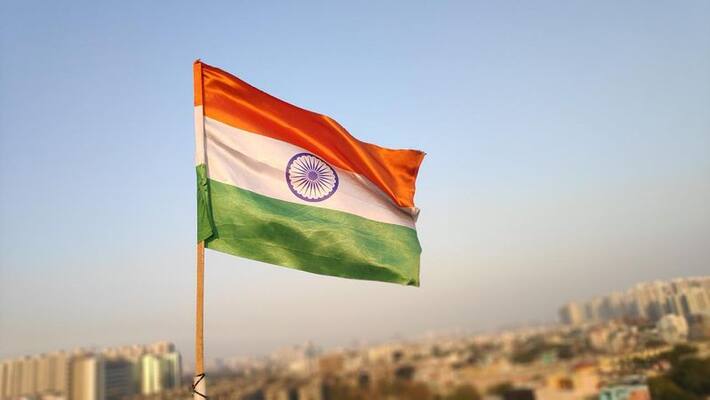 A software engineer died after falling from the house while going to hoist the flag A software engineer died after falling from the house while going to hoist the flag