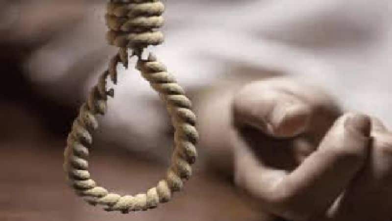 Boyfriend commits suicide by drinking poison.. Girlfriend hangs herself in shock