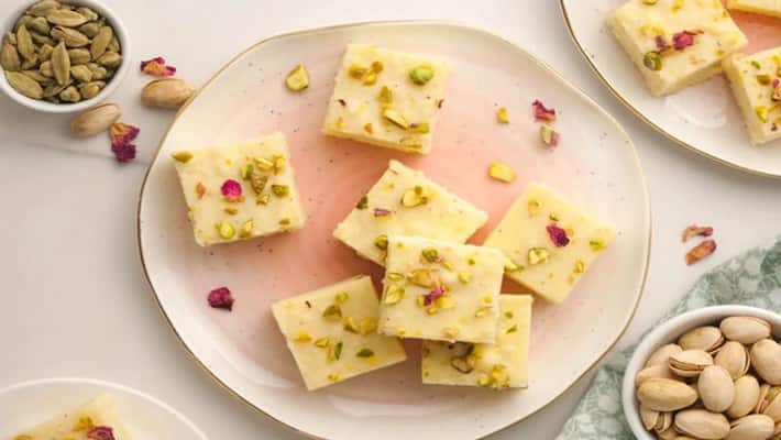 Raksha Bandhan 2022: Try this instant kalakand recipe by chef Pankaj bhadauriya dva Raksha Bandhan 2022: Try this instant kalakand recipe by chef Pankaj bhadauriya dva