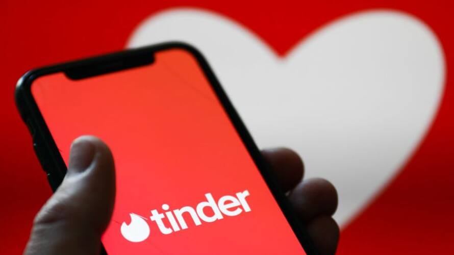 Tinder match gone wrong! Man loses over Rs 14 crore as 'lover' turns out to be a scammer
