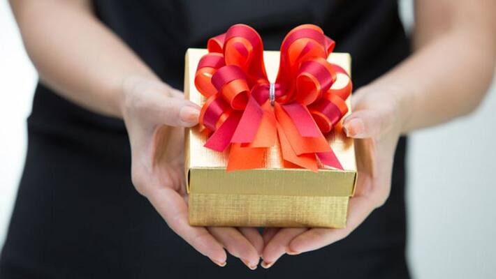 Give useful gifts to your teacher on Teachers Day, it will always work in his car Give useful gifts to your teacher on Teachers Day, it will always work in his car