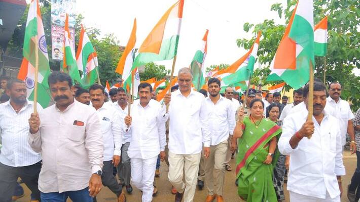 Centre failed to distribute national flags, says Telangana Minister Harish Rao Centre failed to distribute national flags, says Telangana Minister Harish Rao