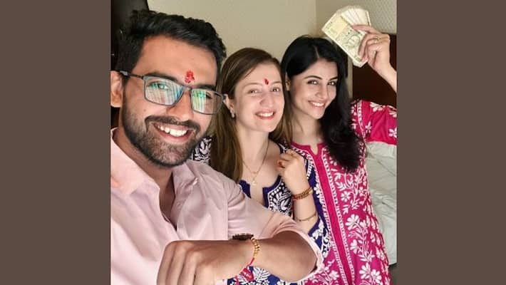 Deepak Chahar Shares Picture After Receiving Rakhi From Sister Malti vva Deepak Chahar Shares Picture After Receiving Rakhi From Sister Malti vva