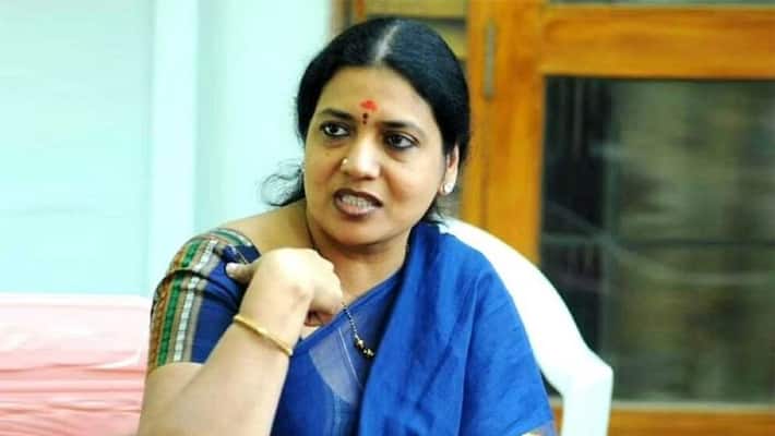 Jeevitha Rajasekhar Attends nagari court in cheque bounce case Jeevitha Rajasekhar Attends nagari court in cheque bounce case