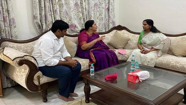 MLC Kavita condolence on Minister Satyavati Rathore's mother's death MLC Kavita condolence on Minister Satyavati Rathore's mother's death