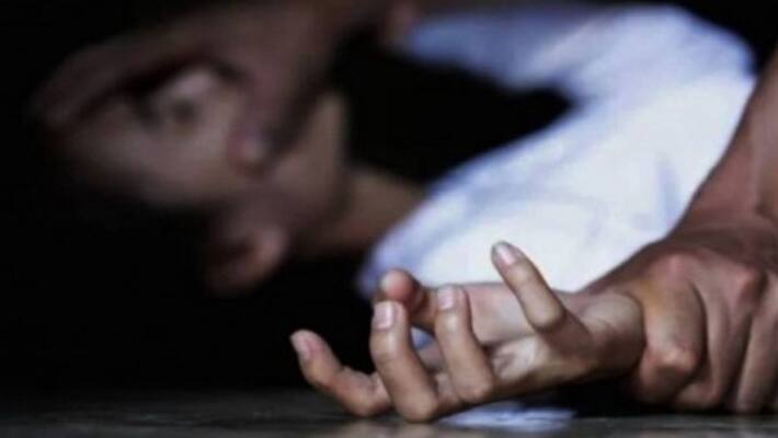 Jharkhand Minor tribal girl raped, 'hanged' from tree in Dumka; one held - adt Jharkhand Minor tribal girl raped, 'hanged' from tree in Dumka; one held - adt