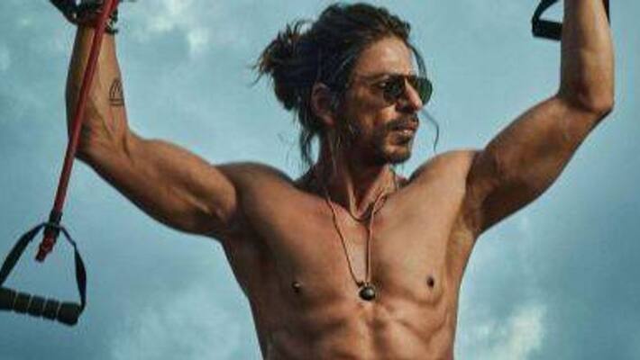 Shahrukh fans make new social media trend for pathan anbad Shahrukh fans make new social media trend for pathan anbad