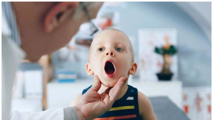 food stuck in kids throat what to do and spotting an emergency food stuck in kids throat what to do and spotting an emergency