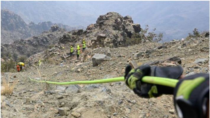 three people killed in mountain tragedy in saudi three people killed in mountain tragedy in saudi