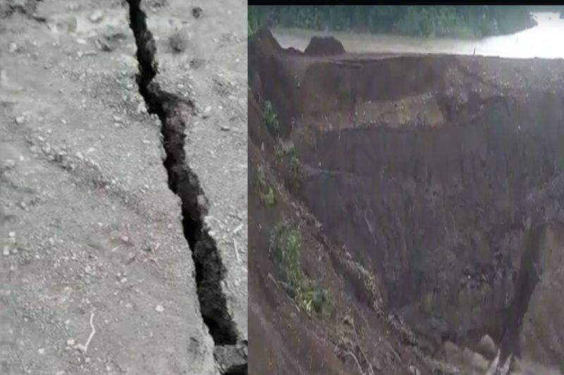 Dhar under construction news Dam Wall Collapsed Karam River  alert in 18 villages pwt