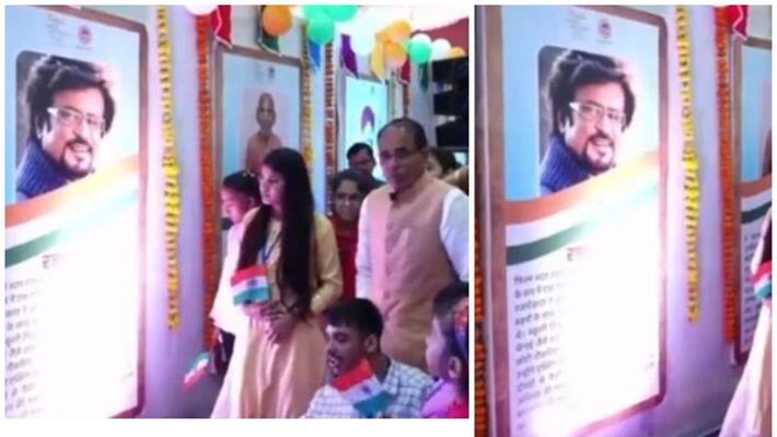 Chief Minister Shivraj Singh Chouhan narrated the story for super star rajinikanth Chief Minister Shivraj Singh Chouhan narrated the story for super star rajinikanth