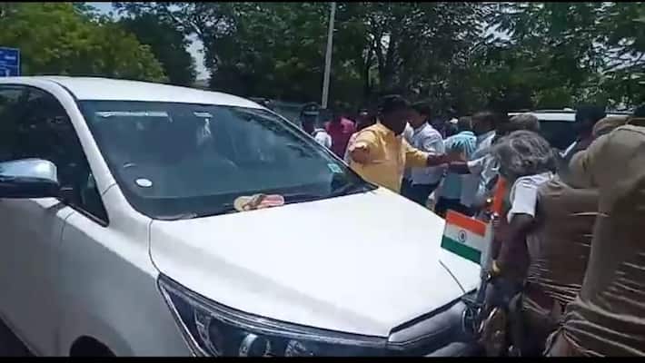 In Madurai, Finance Minister PTR Palanivel Thiagarajan's car was pelted with a shoe. In Madurai, Finance Minister PTR Palanivel Thiagarajan's car was pelted with a shoe.