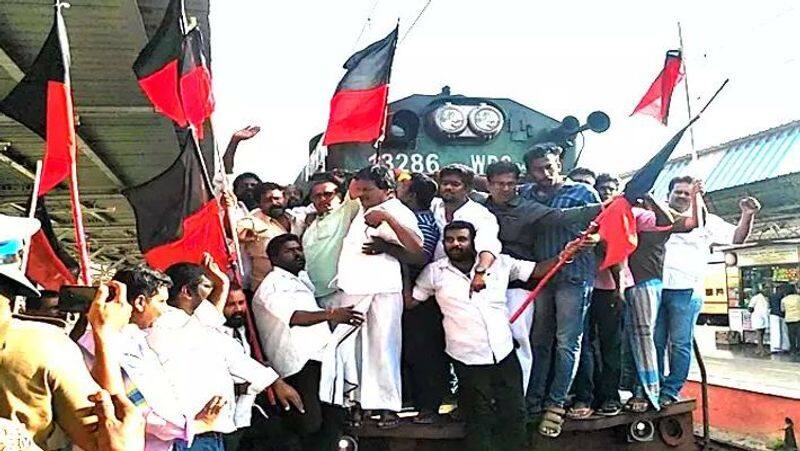 issue of slippers thrown on the ptr car DMK protest all over Tamil Nadu