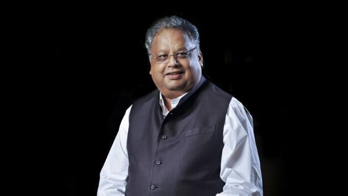 The Big Bull Rakesh Jhunjhunwala Whose Portfolio Went From Rs 5,000 to Over Rs 11,000 Crore ANP The Big Bull Rakesh Jhunjhunwala Whose Portfolio Went From Rs 5,000 to Over Rs 11,000 Crore ANP