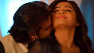 300px x 171px - Sexy Video: Bhojpuri actress Kajal Raghwani and Pawan Singh's song 'Mehari  Ke Sukh Nahi Debu' goes viral