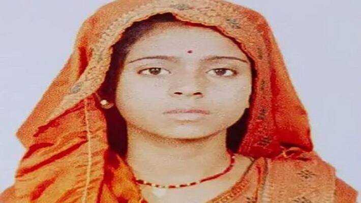 Jhansi Inviting birthday party young man strangled his girlfriend said demand jewellery and money increasing Jhansi Inviting birthday party young man strangled his girlfriend said demand jewellery and money increasing