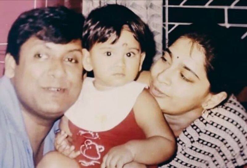 Churni Ganguly posted a very emotional photo with husband kaushik ganguly and Son Ujan Ganguly