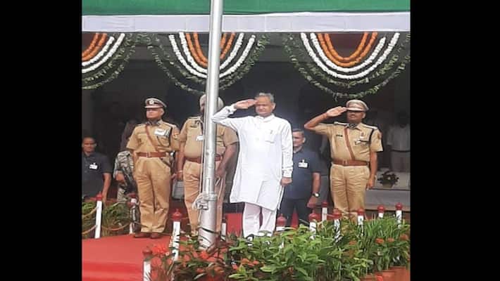 jaipur news due to increasing corona cases in rajasthan state Cm ashok gehlot cancels many 75th independence day celebration programs sca jaipur news due to increasing corona cases in rajasthan state Cm ashok gehlot cancels many 75th independence day celebration programs sca