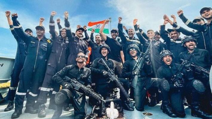 Karthik celebrates Independence Day by spending time with Indian Navy officers anbsd Karthik celebrates Independence Day by spending time with Indian Navy officers anbsd