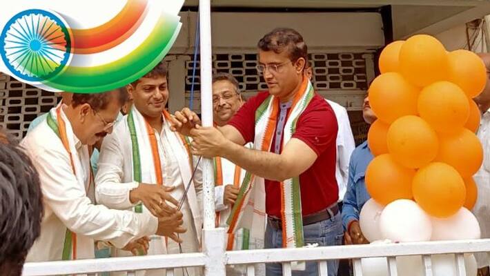 BCCI President Sourav Ganguly hoists Indian National flag at Eden Gardens on 75th Independence Day spb BCCI President Sourav Ganguly hoists Indian National flag at Eden Gardens on 75th Independence Day spb