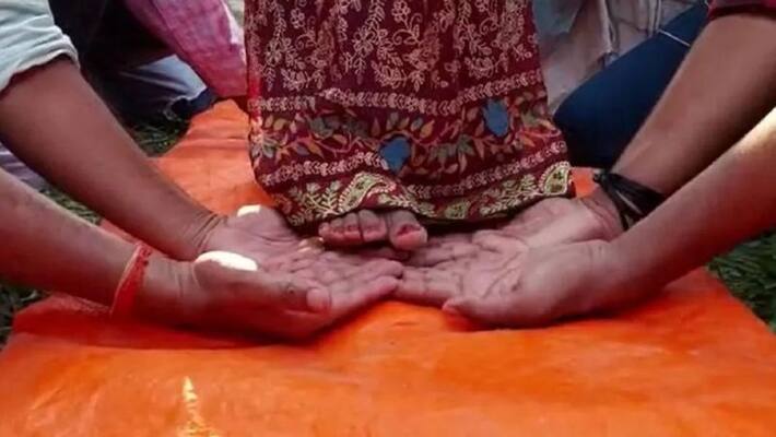 vaishali news martyred jawans mother honored on independence day 2022 watch emotional video kpr vaishali news martyred jawans mother honored on independence day 2022 watch emotional video kpr