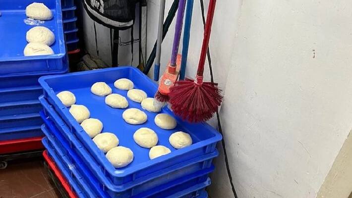 FSSAI issues spot memo to food business operators over 'unhygienic' practices after Domino's viral pic FSSAI issues spot memo to food business operators over 'unhygienic' practices after Domino's viral pic