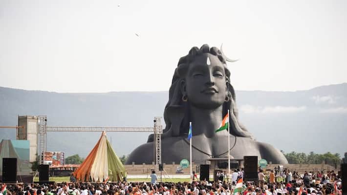 Independence Day Celebration in Isha Yoga Centre Coimbatore, Sadhguru message for world, DVG Independence Day Celebration in Isha Yoga Centre Coimbatore, Sadhguru message for world, DVG