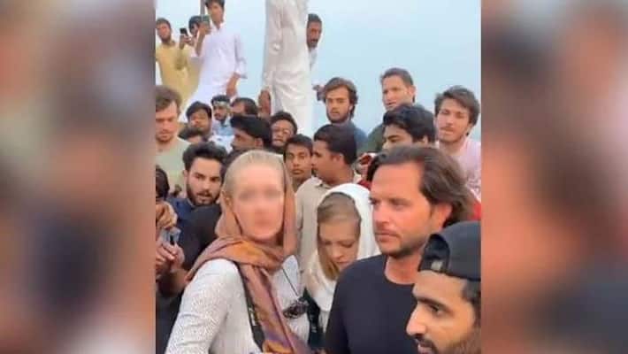 three foreign tourists, including two women, were harassed in Islamabad, video viral kpa three foreign tourists, including two women, were harassed in Islamabad, video viral kpa