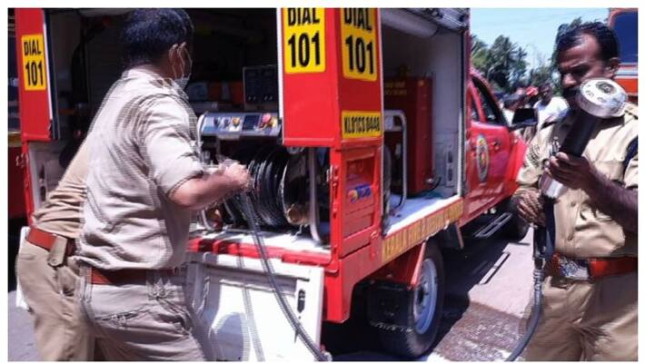Leak found in petroleum tanker lorry at Vadakara Leak found in petroleum tanker lorry at Vadakara
