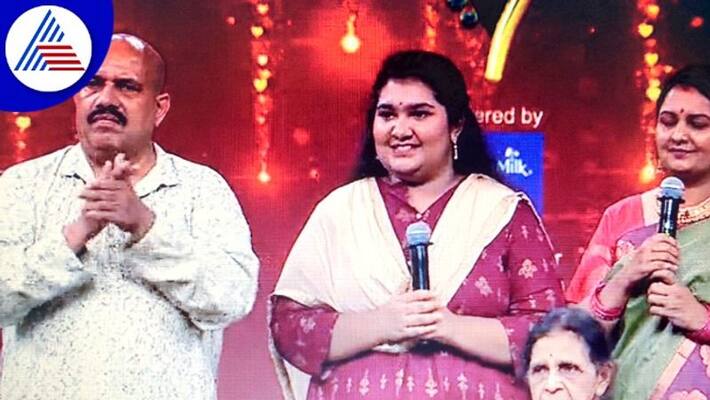 V manohar shares special bond with daughter in Raja rani 2 show vcs V manohar shares special bond with daughter in Raja rani 2 show vcs