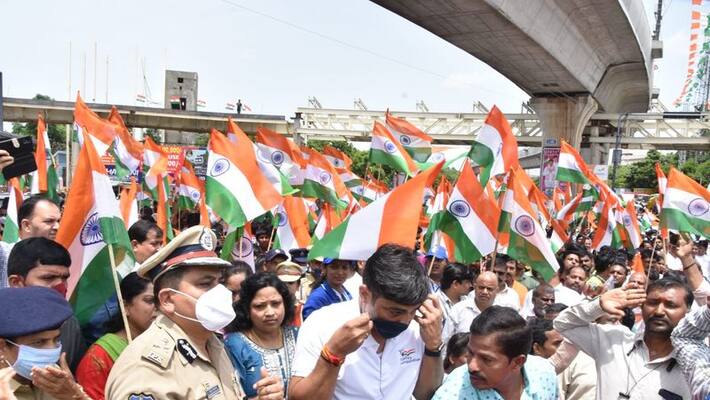 KCR to attend closing ceremony of Swatantra Bharat Vajrotsavalu KCR to attend closing ceremony of Swatantra Bharat Vajrotsavalu